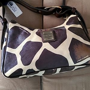 BNWT Dooney & Bourke medium giraffe print hobo